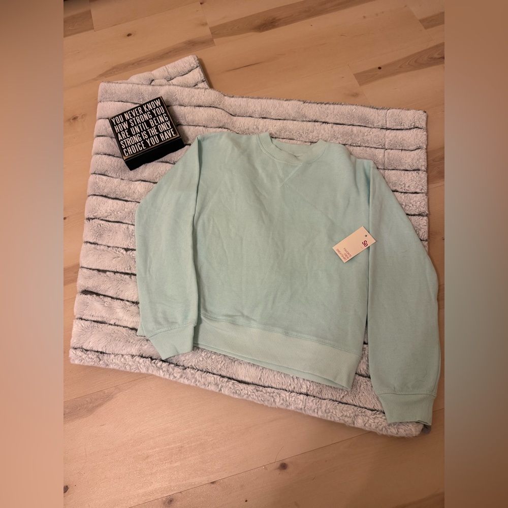 SO Women’s Soft Aqua Crewneck Sweater - Picture 1 of 3